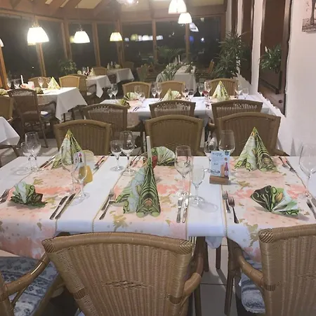 Zum Ochsen Hotel 2*